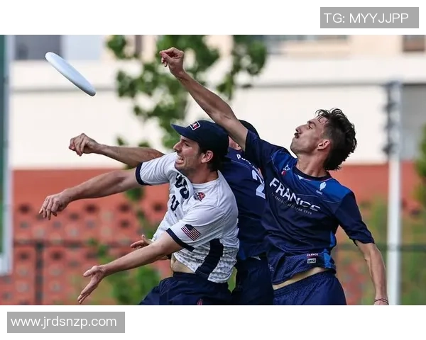 广州飞盘队在全国飞盘力量排行榜中荣登第十名展现出强劲实力与团队精神