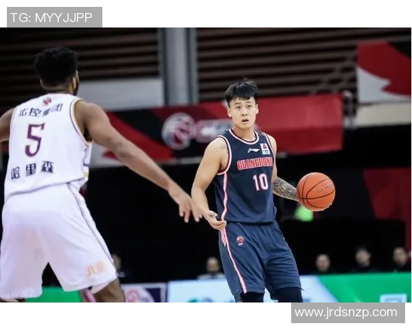 深圳篮球队的灵活性探讨与战术创新分析